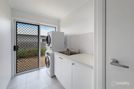 Property photo of 39 Callistemon Crescent Bohle Plains QLD 4817