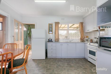 Property photo of 2 Goderic Street Wendouree VIC 3355