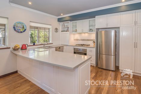 Property photo of 21 Sandpiper Cove Broadwater WA 6280