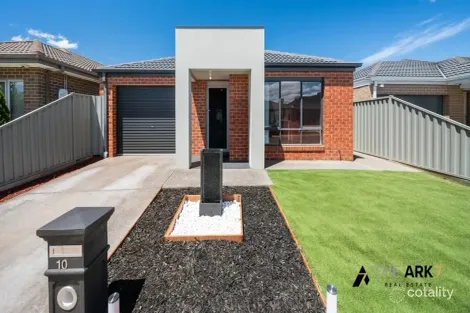 10 Bloom Ave, Kurunjang, VIC 3337