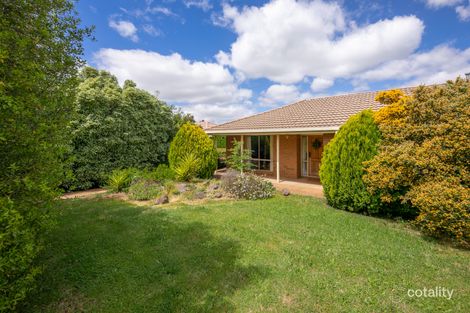 Property photo of 13 Robb Drive Romsey VIC 3434