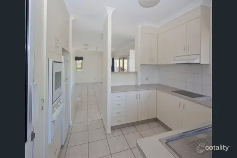 2 Oxley St, North Ward, QLD 4810