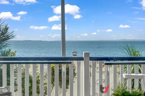 Property photo of 49 Waterloo Esplanade Wynnum QLD 4178