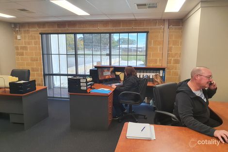 20 Runyon Rd, Midvale, WA 6056