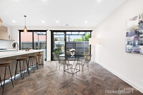Property photo of 1A Rayern Court Bentleigh East VIC 3165