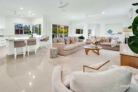 Property photo of 1-3 Eastern Court Helensvale QLD 4212