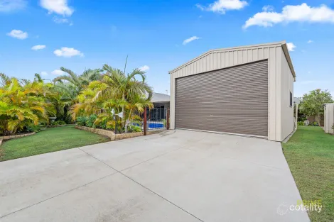 Property photo of 24 Ronaldo Way Urangan QLD 4655