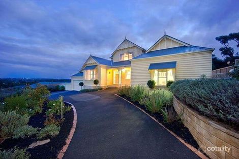 Property photo of 8 The Concourse Frankston South VIC 3199