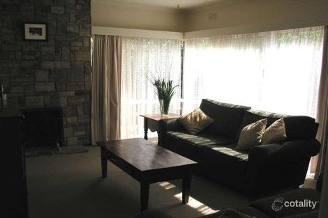 Property photo of 23 De Blonay Crescent Greensborough VIC 3088