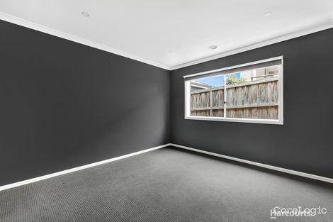 Property photo of 4 Belmont Crescent Pakenham VIC 3810