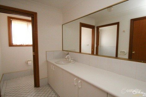Property photo of 7 Royle Drive Orange NSW 2800
