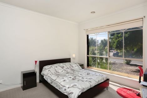 Property photo of 26 Studley Park Way Caroline Springs VIC 3023