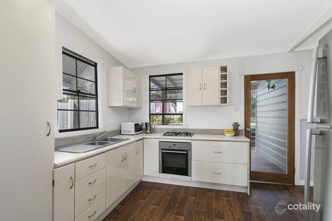 Property photo of 64 Boxgrove Avenue Wynnum QLD 4178