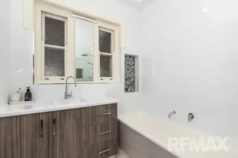 Property photo of 13 Sullivan Avenue Wagga Wagga NSW 2650