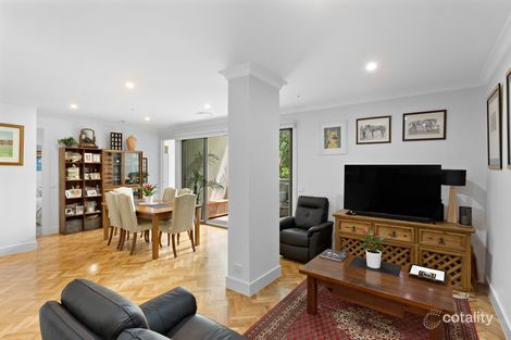 Property photo of 2/15 Louise Avenue Mont Albert VIC 3127