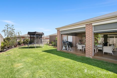 Property photo of 207 Linsell Boulevard Cranbourne East VIC 3977