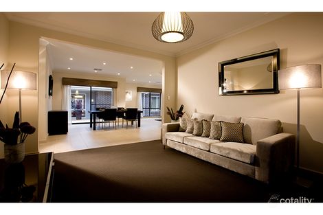 Property photo of 16 Harriet Circuit Regency Park SA 5010