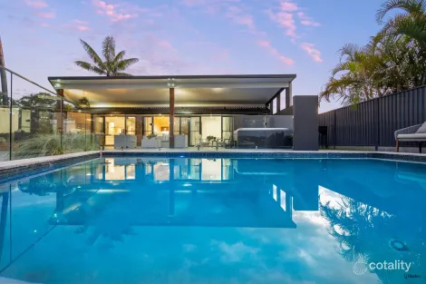 Property photo of 21 Whitsunday Drive Currumbin Waters QLD 4223