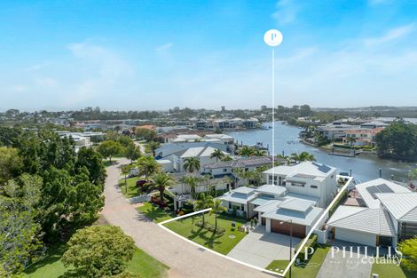 Property photo of 8078 Riverside Drive Hope Island QLD 4212