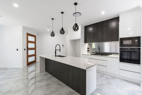 Property photo of 18 Atlantic Place Pallara QLD 4110