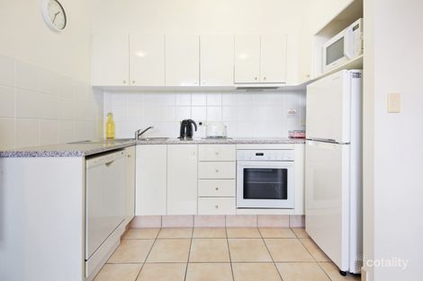 Property photo of 417/9-21 Beach Parade Surfers Paradise QLD 4217