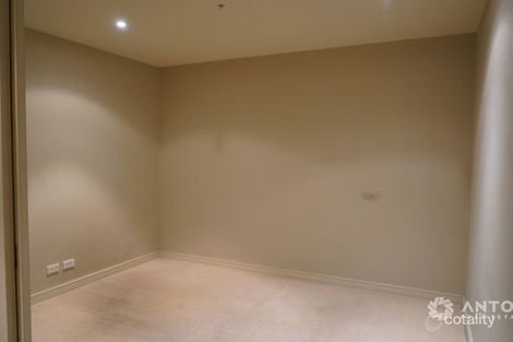 Property photo of 1308/228 A'Beckett Street Melbourne VIC 3000