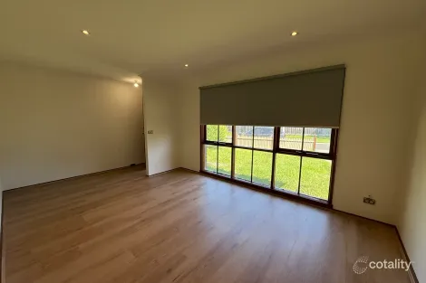 Property photo of 5 Camdale Close Hampton Park VIC 3976