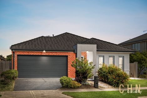 16 DURLSTON ST, POINT COOK, VIC 3030