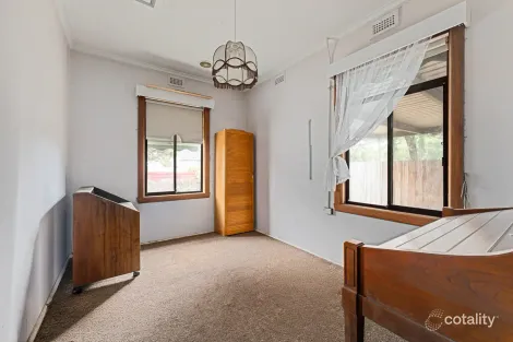 Property photo of 8 Moama Street Braybrook VIC 3019