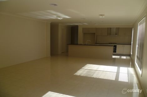 Property photo of 8 Cascade Avenue Wallan VIC 3756