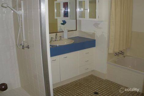 Property photo of 10/89 Thorn Street Kangaroo Point QLD 4169