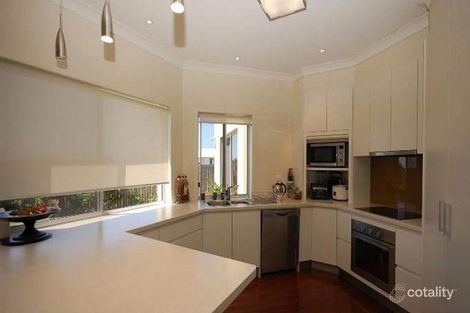 Property photo of 12 Viewridge Way Molendinar QLD 4214
