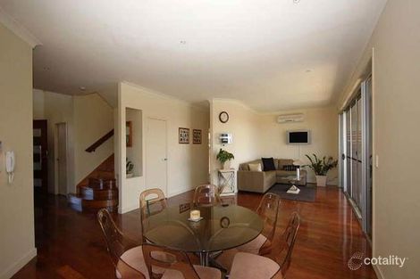 Property photo of 12 Viewridge Way Molendinar QLD 4214
