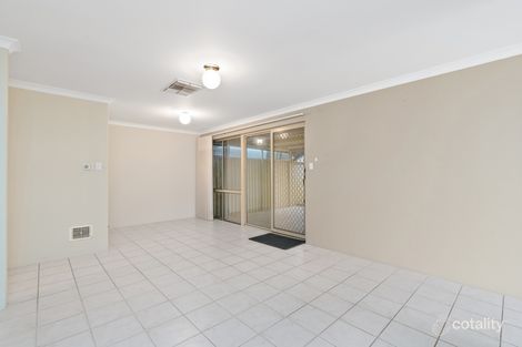Property photo of 2/4 Mackay Crescent Gosnells WA 6110