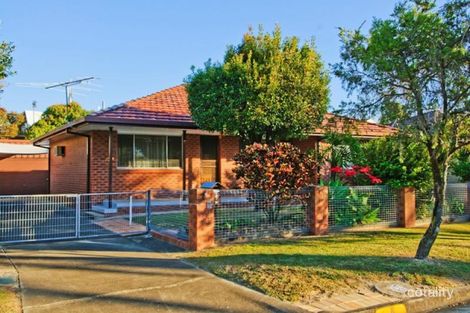 8 Holly Ave, Hollywell, QLD 4216