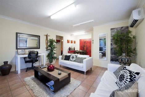 Property photo of 2/112 Oxley Drive Paradise Point QLD 4216