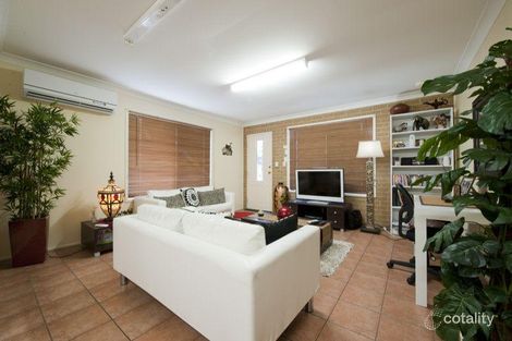 Property photo of 2/112 Oxley Drive Paradise Point QLD 4216