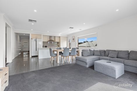 4 Kingerlee Dr, Kangaroo Flat, VIC 3555