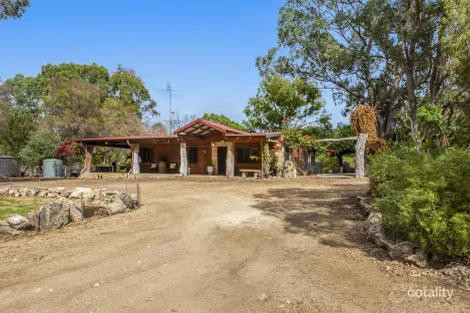 134 Newnham Rd, Lake Clifton, WA 6215