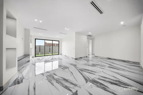 Property photo of 15 Butterfly Crescent Mickleham VIC 3064