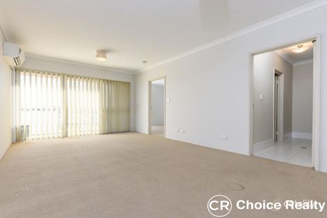 Property photo of 3/148-154 Railway Parade Queens Park WA 6107