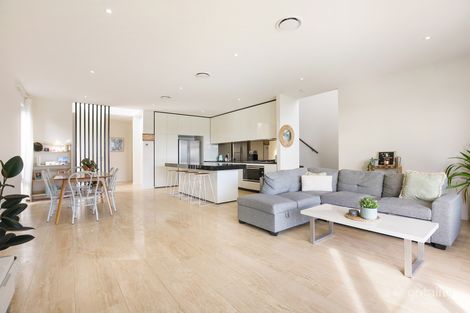 Property photo of 12 Concourse Drive Mermaid Waters QLD 4218