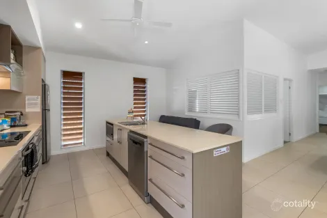 Property photo of 102 Harbour Drive Trinity Park QLD 4879