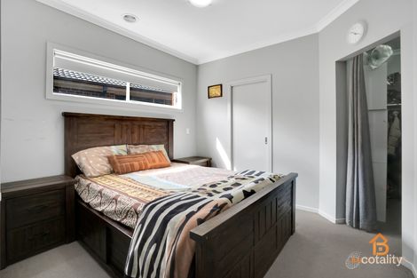 Property photo of 61 Rose Grange Boulevard Tarneit VIC 3029