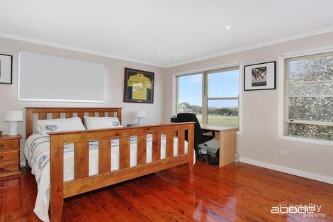 Property photo of 28 Woorak Crescent Miranda NSW 2228