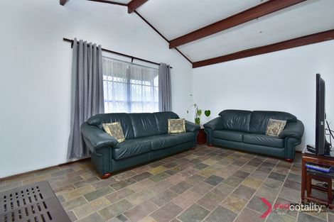 Property photo of 31 Chalfont Way Swan View WA 6056