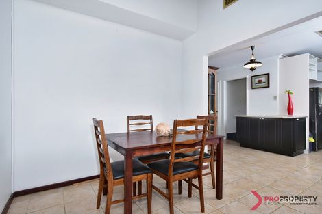 Property photo of 31 Chalfont Way Swan View WA 6056