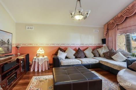 Property photo of 34 Carbon Crescent Mill Park VIC 3082