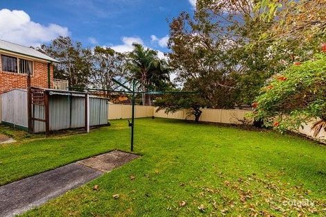 Property photo of 64 Warrina Avenue Summerland Point NSW 2259