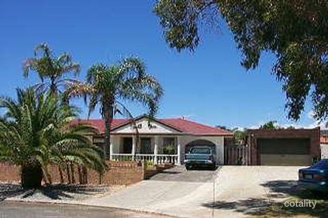 18 Buchan Cl, Spearwood, WA 6163